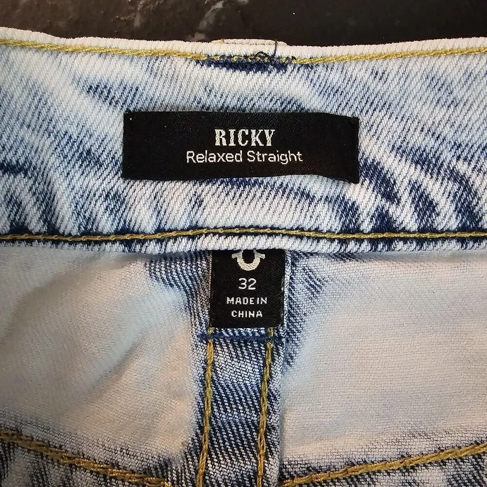 True Religion Ricky Relaxed Straight Cutoff Denim Shorts Mens 32 Distressed